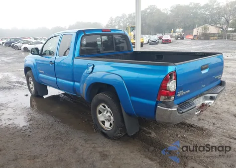 2011 Toyota Tacoma Prerunner z USA, uszkodzony, nr VIN 5TFTX4GNXBX003130